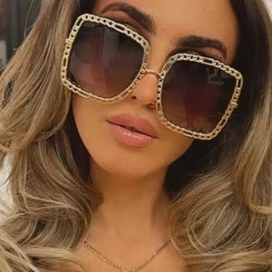 Authentic Gucci Oversized Chain Sunglasses